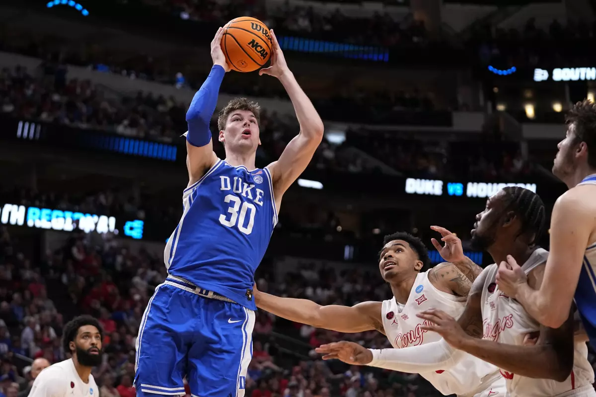 Young's Hustle Lifts Duke Men's Basketball Past Houston in Sweet 16 Thriller